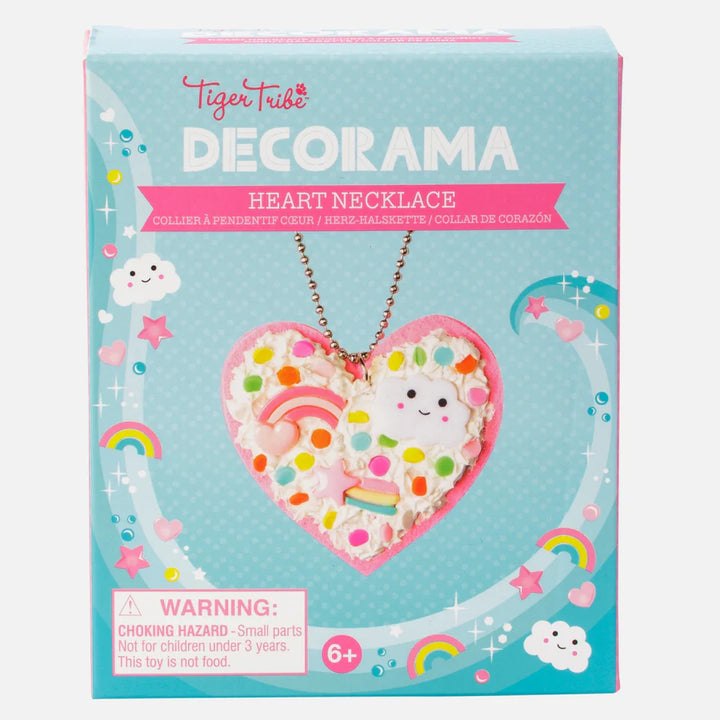 Decorama-Heart-Necklace-front_gray_900x_ea1c9727-e2ff-436e-95d4-8855ee9bf3bc